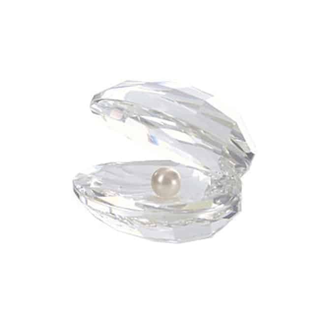 Clear Crystal Clam Shell with Pearl
