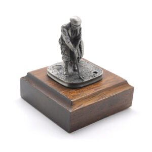 Pewter Golfer Putting on Dark Wood Base