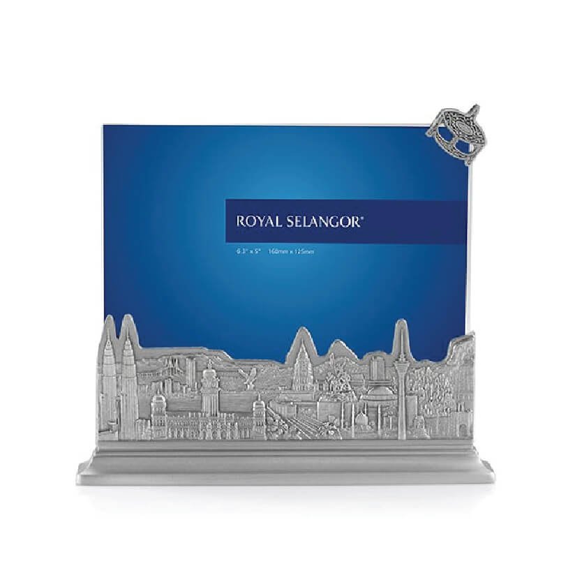Landscape Pewter Frame on City Skyline Base