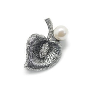 Leaf & Pearl Brooch Pin